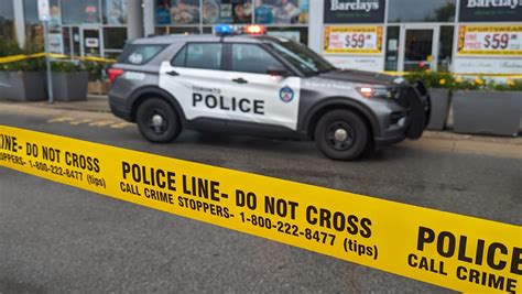 Man arrested after two violent robbery attempts at jewellery stores in North York